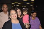 Aishwarya Rai Bachchan with Aradhya return from NY in Mumbai Airport on 23rd April 2013 (62).JPG